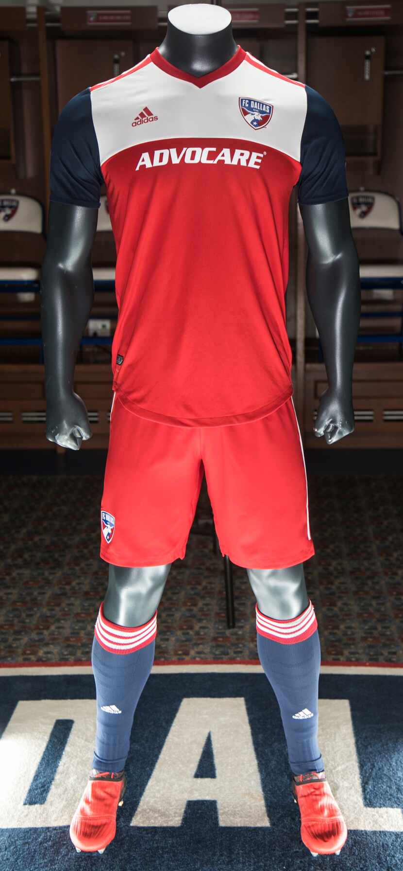 2018 FC Dallas primary kit