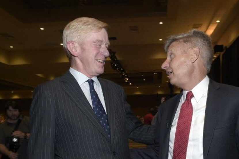 William Weld, left, with Gary Johnson of the Libertarian party