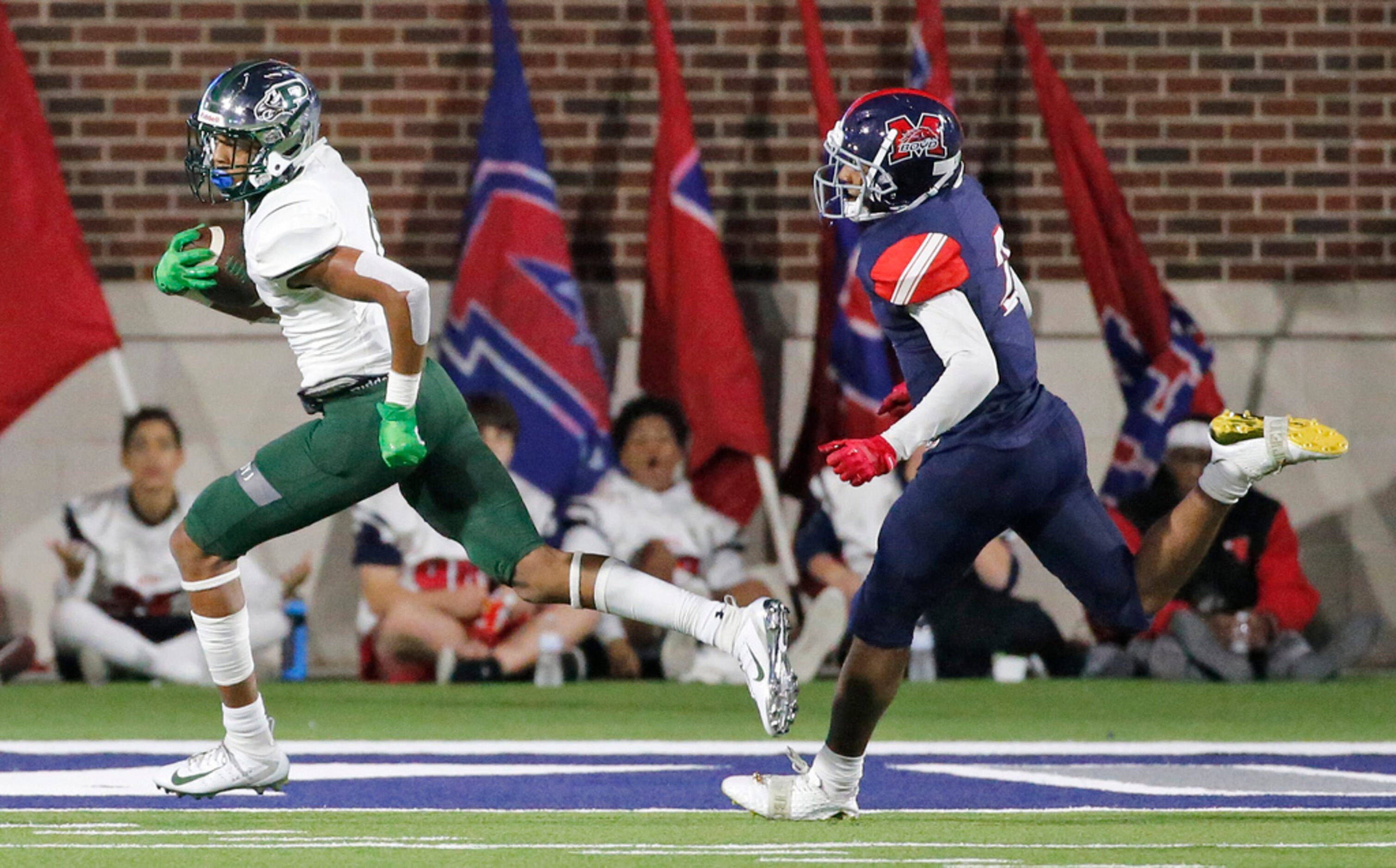 Prosper receiver Jostein Clarke (9) scores on a long touchdown pass ctch and run as McKinney...