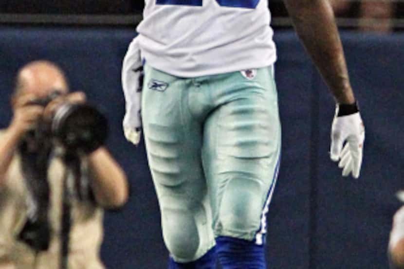 Dallas Cowboys running back DeMarco Murray reacts after putting the team in scoring position...