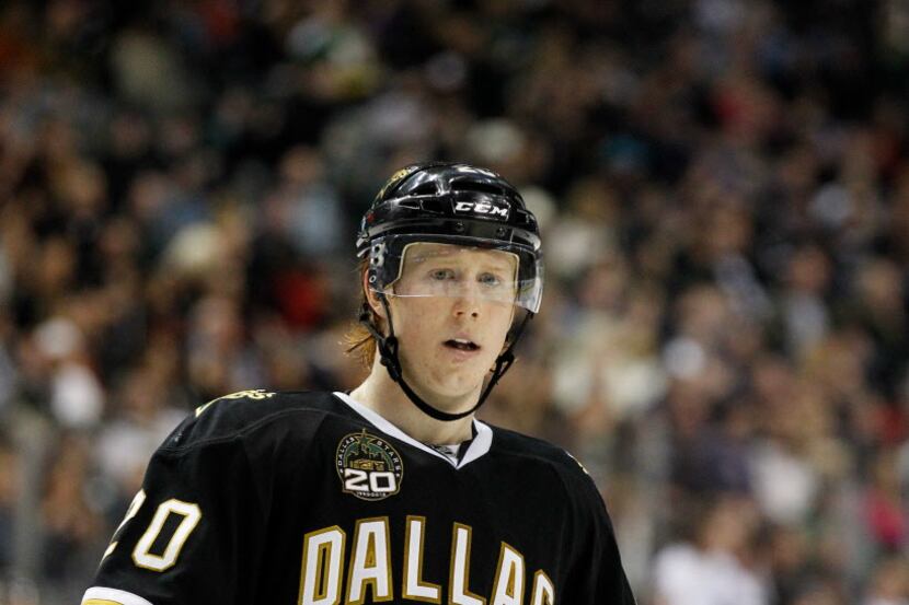 Dallas Stars center Cody Eakin (20) waits for a face-off against the St. Louis Blues at the...