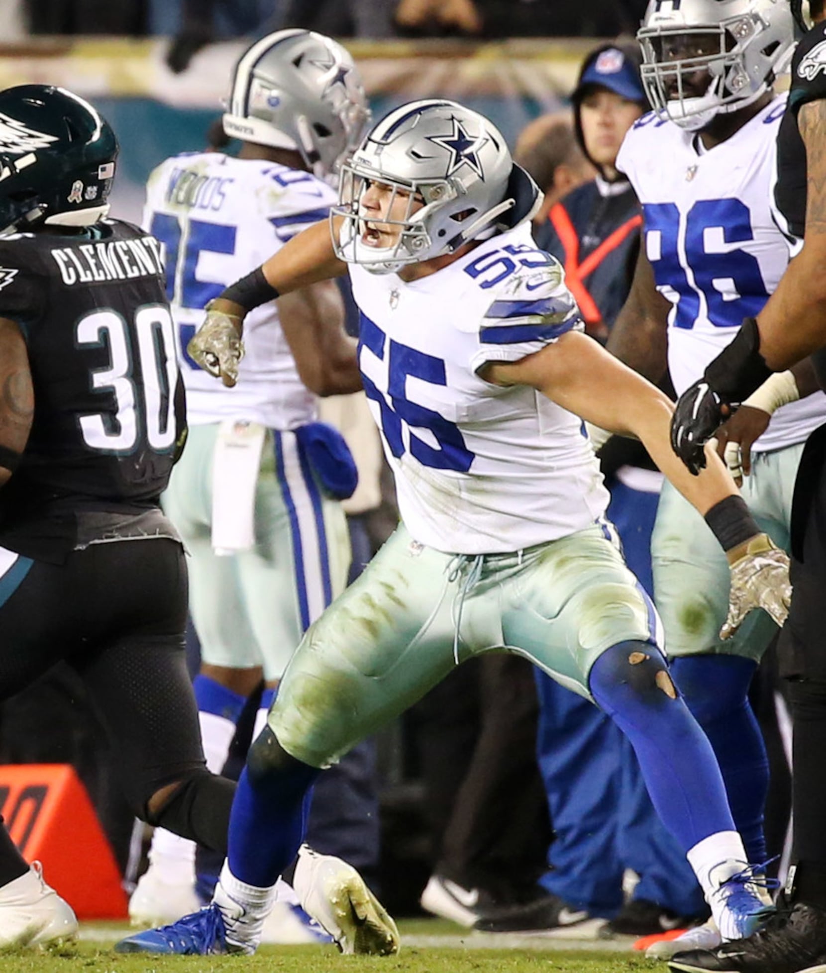 Ready or not, Cowboys rookie Leighton Vander Esch's time to shine