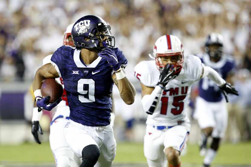 TCU Horned Frogs wide receiver Josh Doctson (9) runs the ball during the first quarter of...