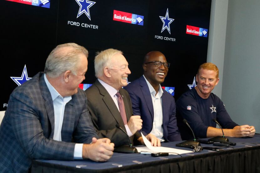 (from left), Dallas Cowboys executive vice president Stephen Jones, Cowboys owner and...