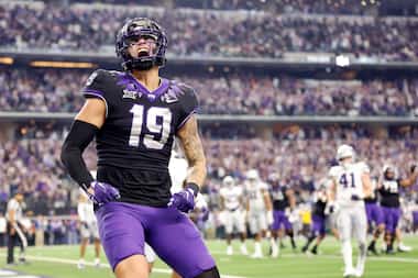 TCU Horned Frogs tight end Jared Wiley (19) celebrates his two-point conversion to tie the...