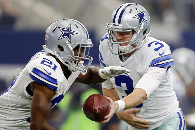 Dallas Cowboys quarterback Brandon Weeden (3) hands off to running back Joseph Randle during...