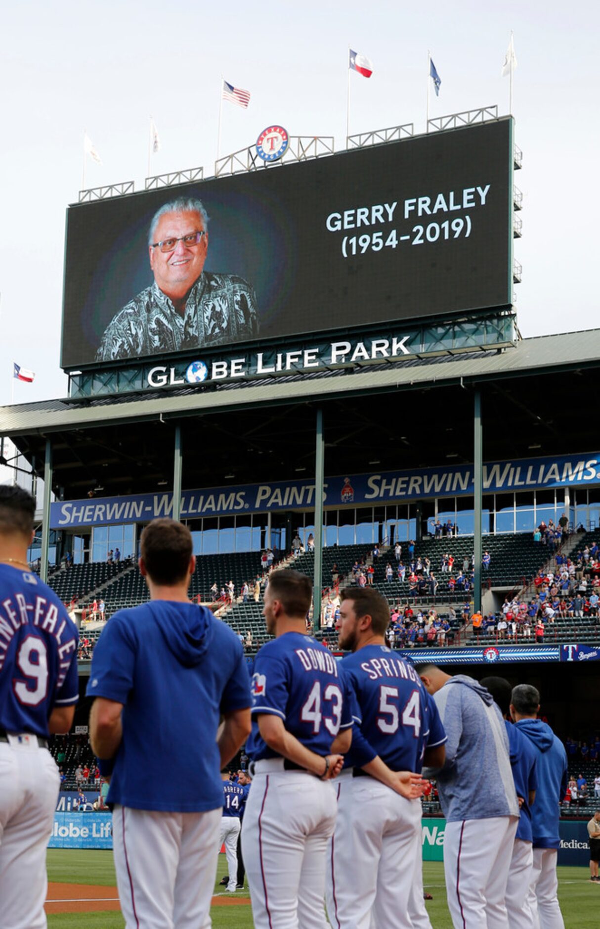 Texas Rangers give a tribute to sports reporter Gerry Fraley of The Dallas Morning News...