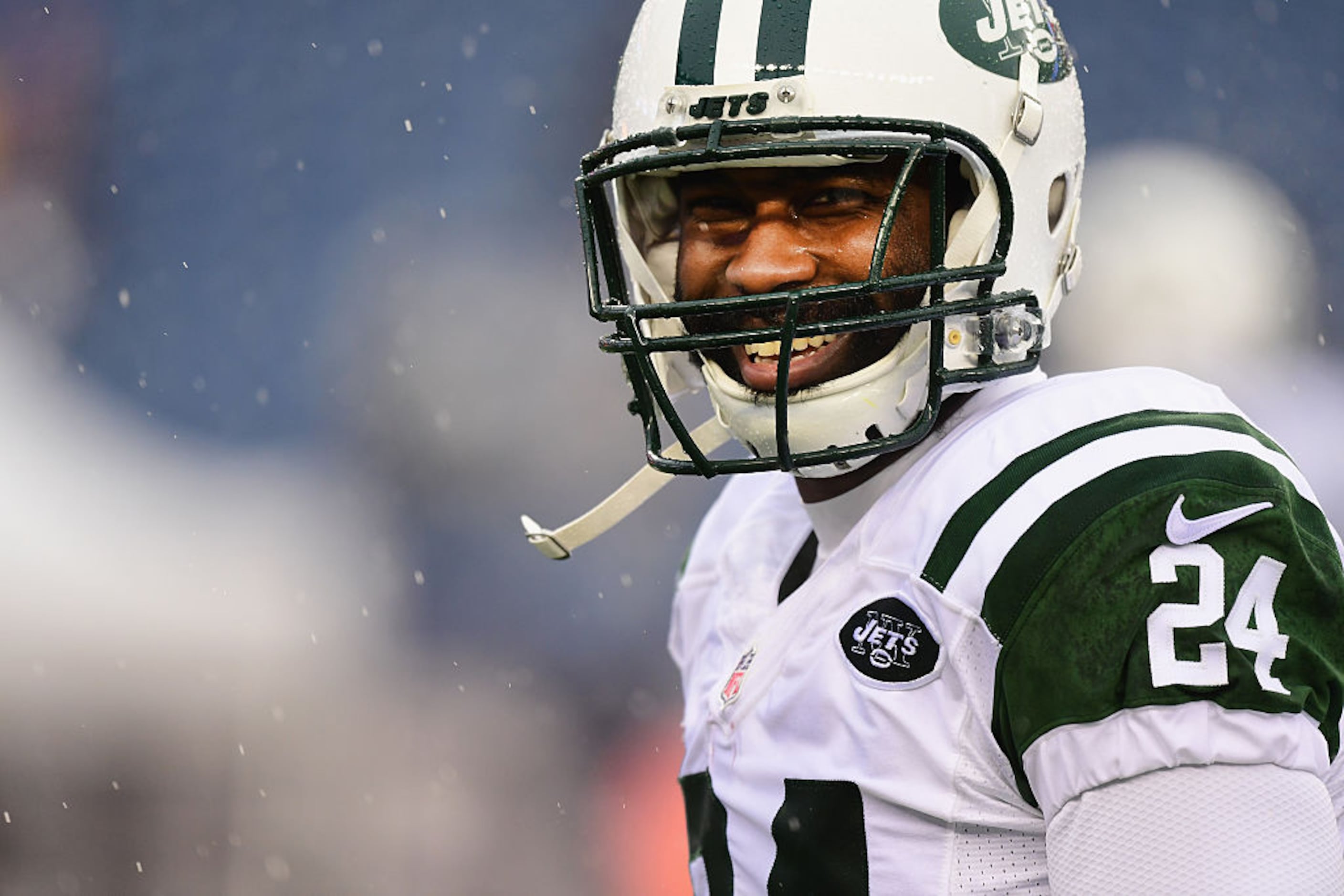 New York Jets Darrelle Revis watches New England Patriots Randy