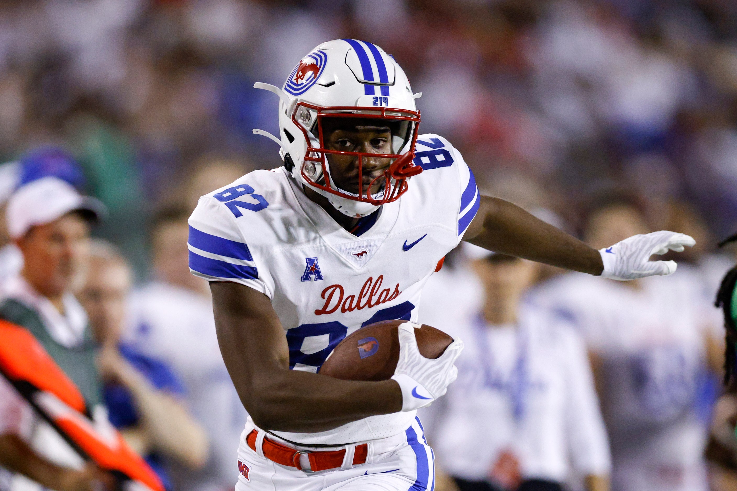 SMU tight end RJ Maryland (82) runs after making a catch during the third quarter of a game...