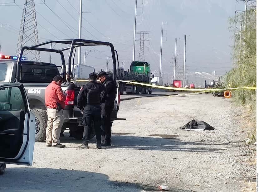 Localizan restos de varios cuerpos desmembrados en siete puntos de Monterrey.