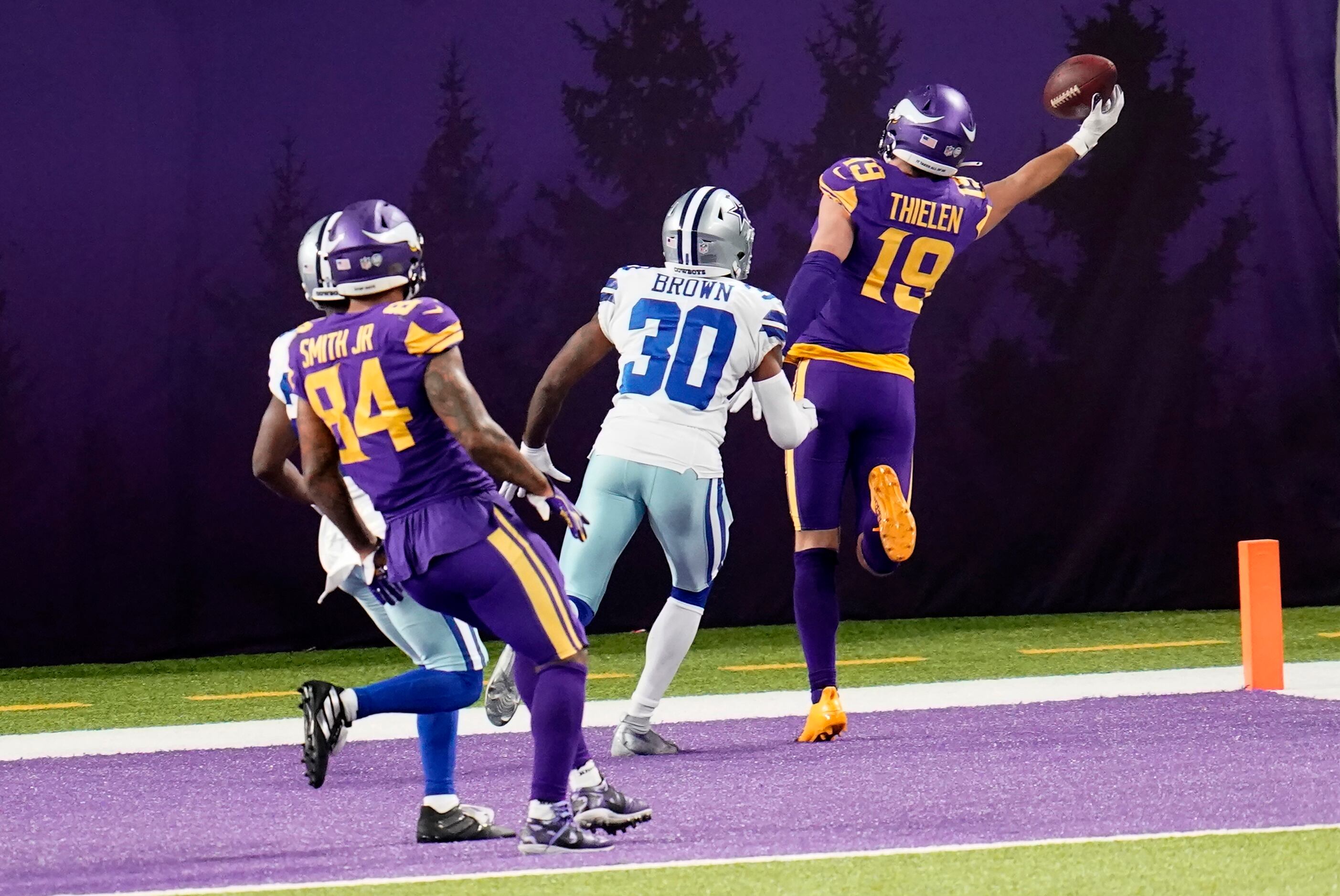 Final Thoughts: Vikings Look to Snap Cowboys Success at U.S. Bank Stadium