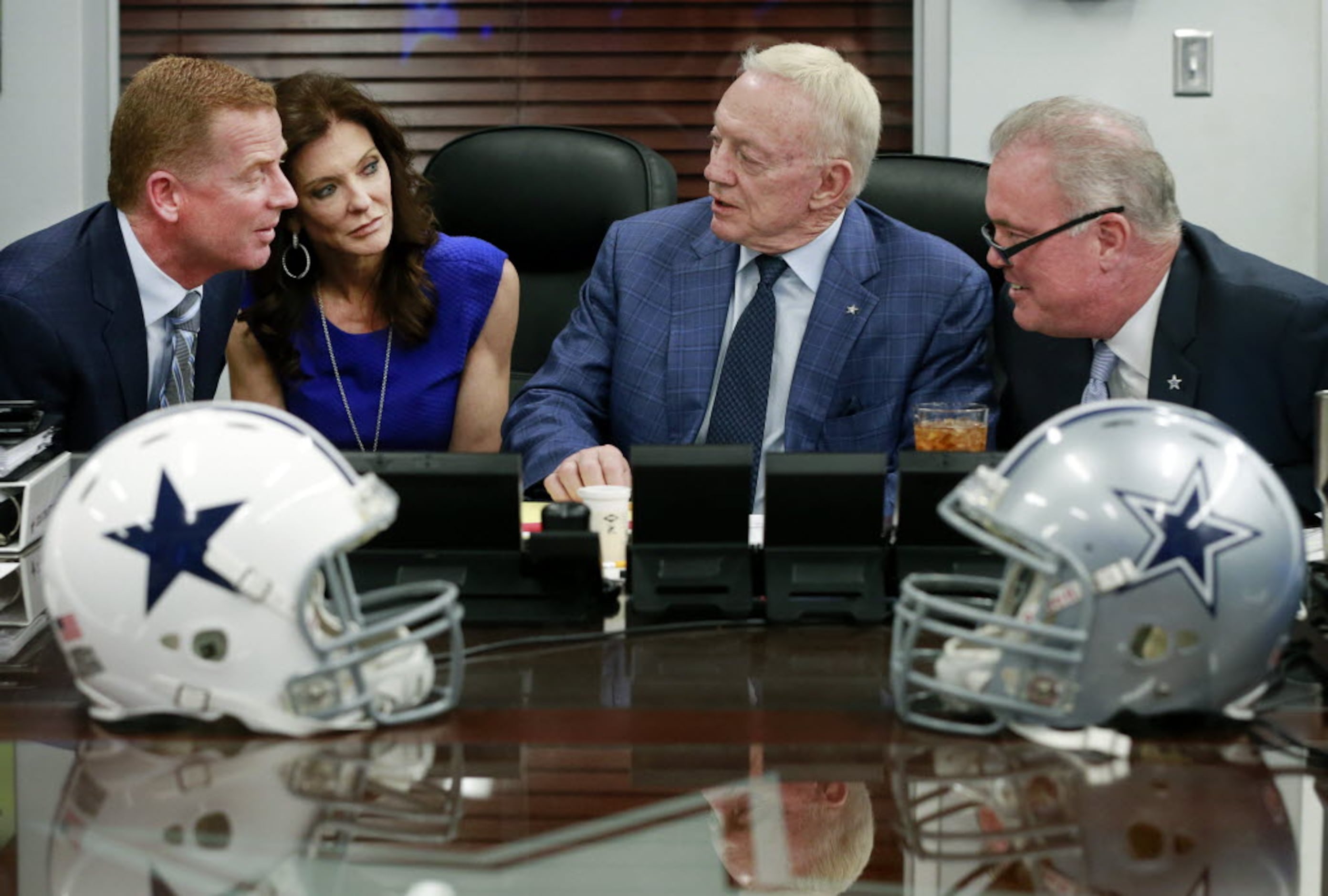 History tells us to believe Jerry Jones won't use a top pick on a