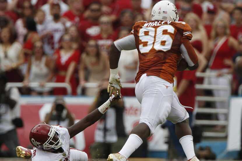 Former Texas defensive lineman Chris Whaley signed with the Cowboys on Saturday evening....