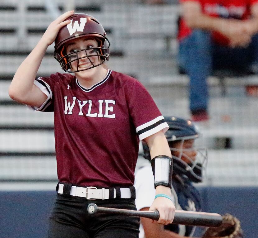 Wylie High School infielder Skyler Shaw (10) reacts to a pitch in the fourth inning as...