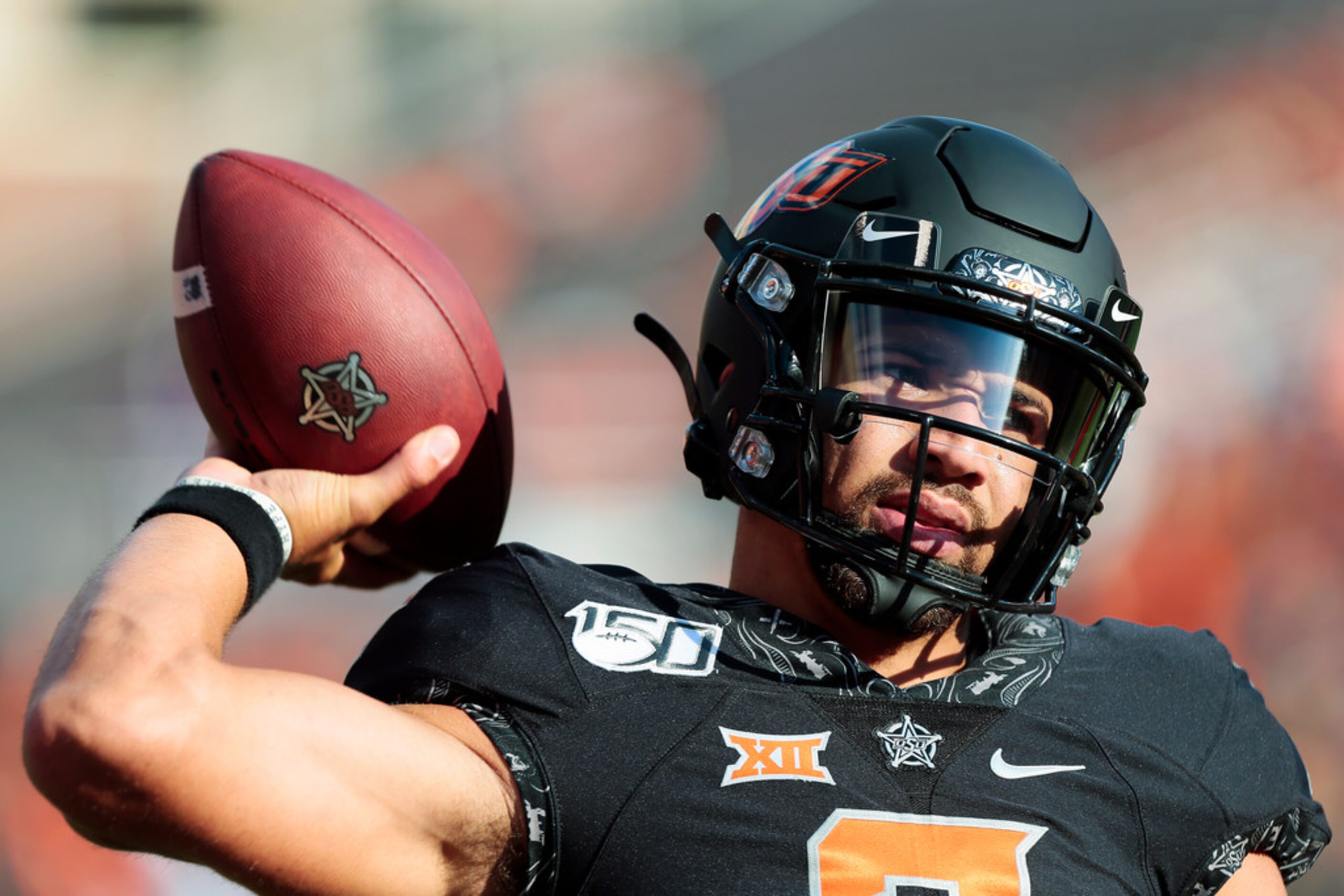 STILLWATER, OK - SEPTEMBER 28:  Quarterback Spencer Sanders #3 of the Oklahoma State Cowboys...