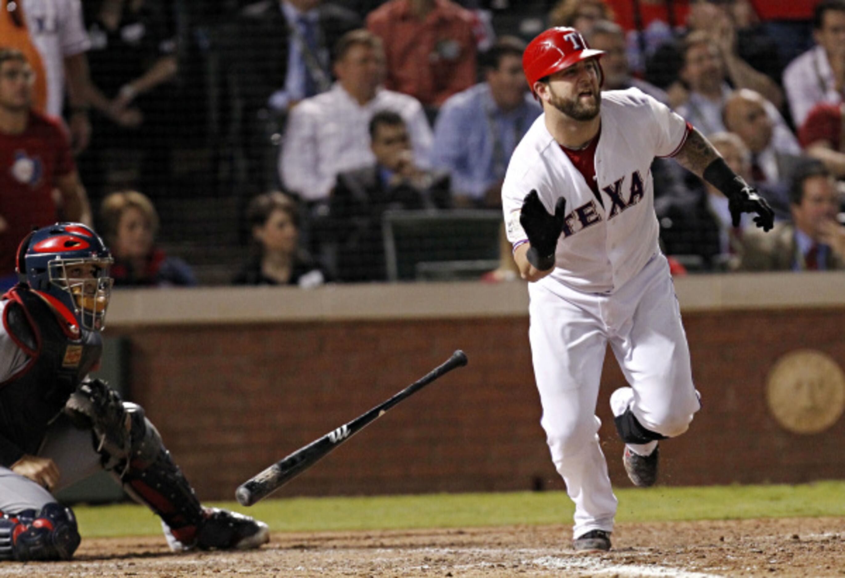 Mike Napoli drives in go-ahead run, Nelson Cruz hits 3-run HR in