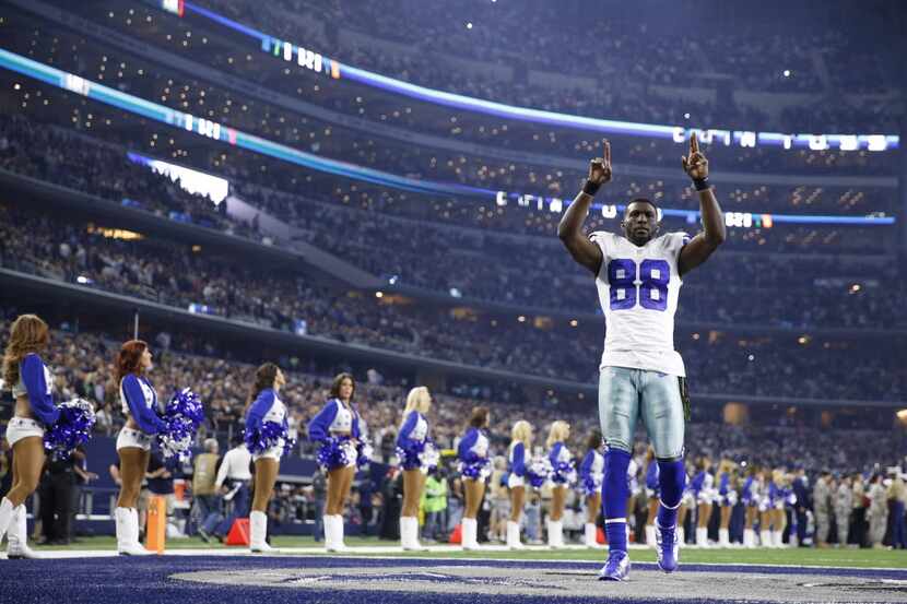 Dallas Cowboys wide receiver Dez Bryant (88) before the game against Philadelphia Eagles at...