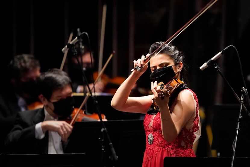Violin soloist Karen Gomyo performs with the Fort Worth Symphony in concert at the Will...