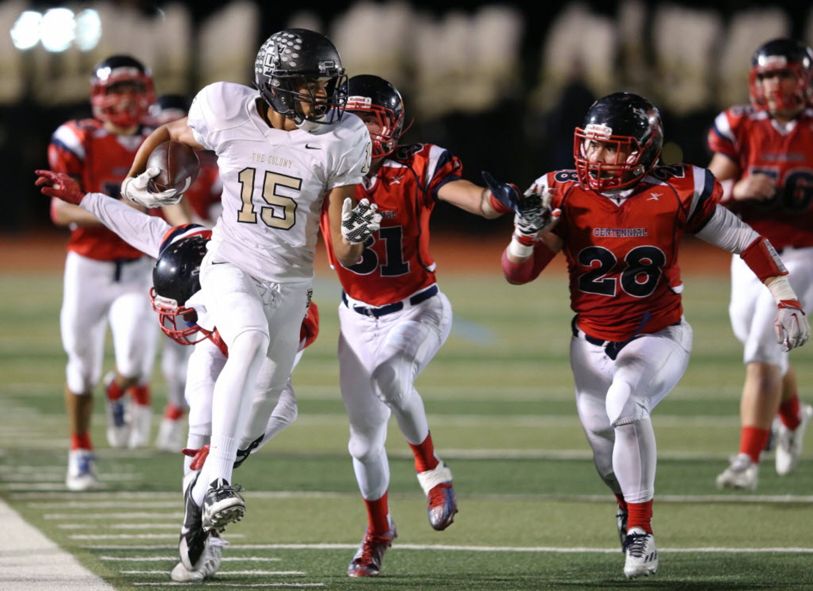 The Colony's Chris Green (15) rushes up the field as Frisco Centennial's Jaylin Williams...