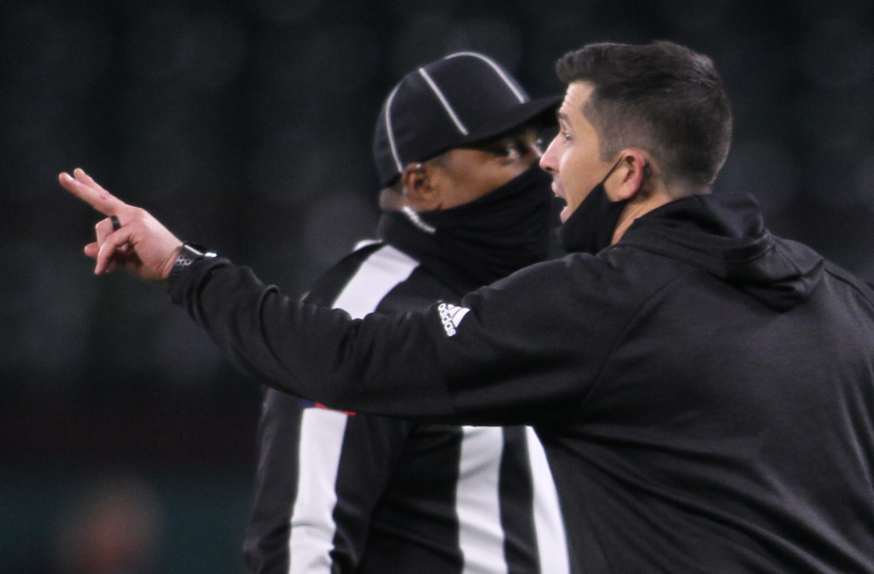 Southlake head coach Riley Dodge argues a call during second quarter action against...