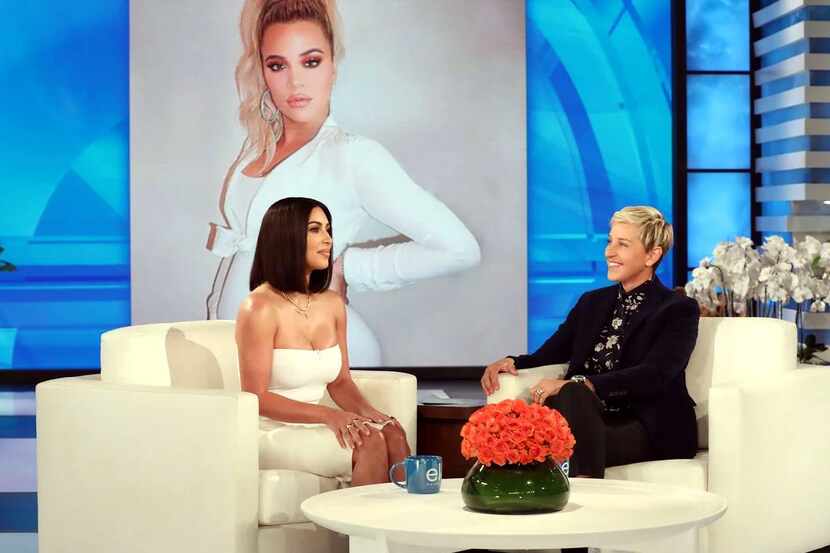 Kim Kardashian dijo que la situación de su hermana Khloé, quien se enteró de que su marido...