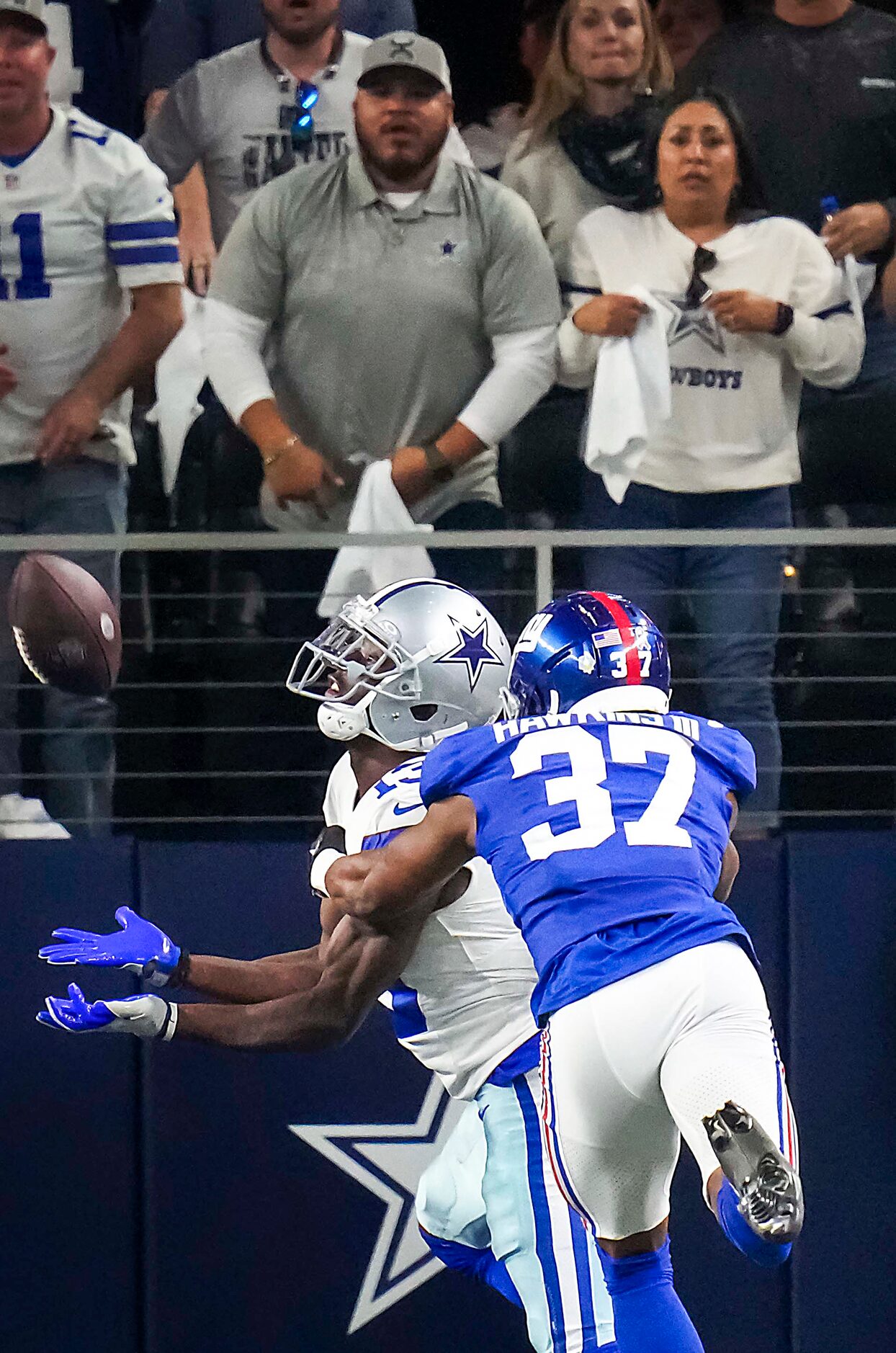 Dallas Cowboys wide receiver Michael Gallup (13) catches a 41-yard touchdown pass as New...