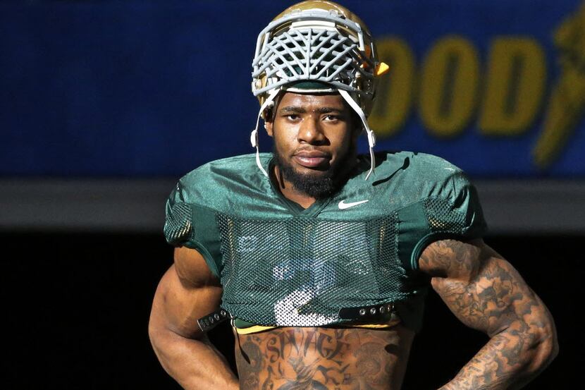 Baylor defensive lineman Shawn Oakman is pictured during practice at AT&T Stadium in...
