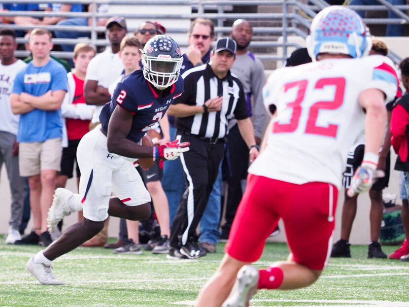 Ryan senior wide receiver Gabriel Douglas (2) catches a pass and scores a touchdown against...