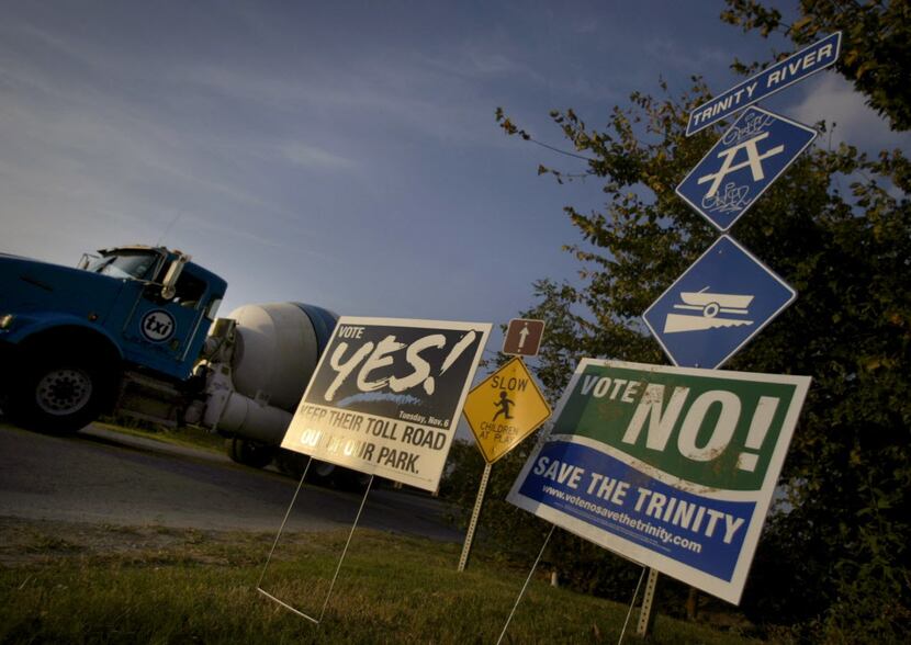  Signs advocated yes and no votes on the 2007 Trinity Parkway referendum. (File Photo)