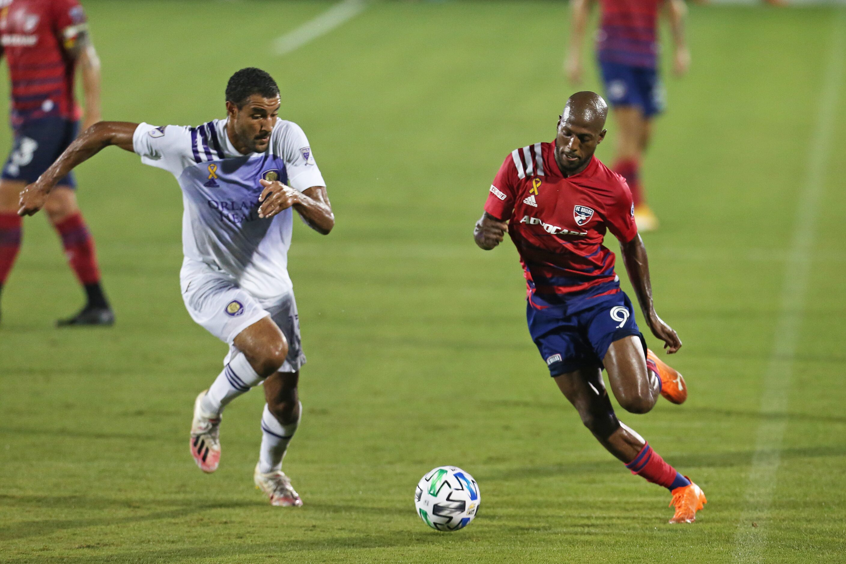 FRISCO, TX - SEPTEMBER 27: Bryan Acosta #9 of FC Dallas controls the ball during MLS Game...