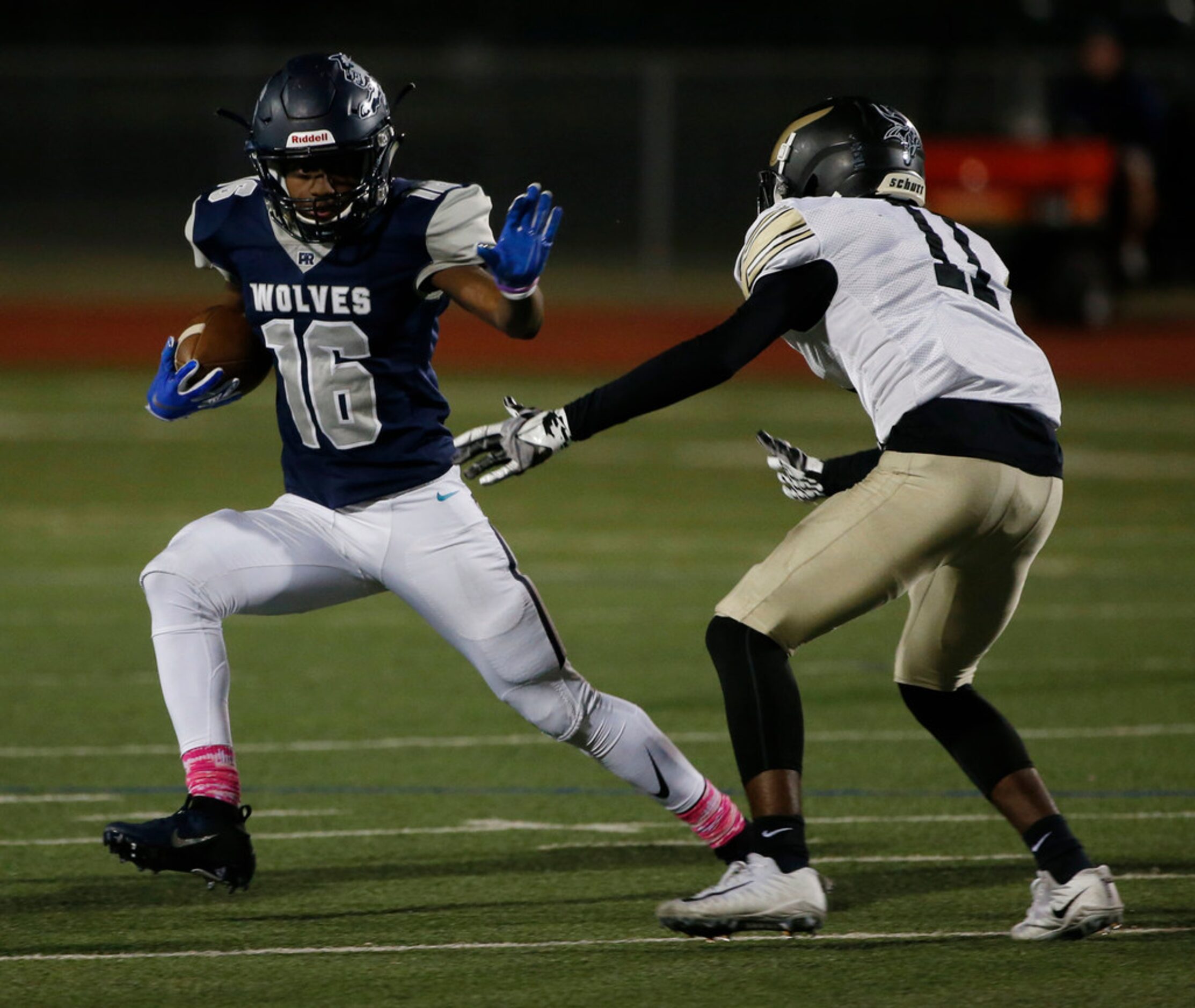 Ranchview's  Elijah Penny (16) tries to get past Pinkston's Maxie Simon (11) during the...