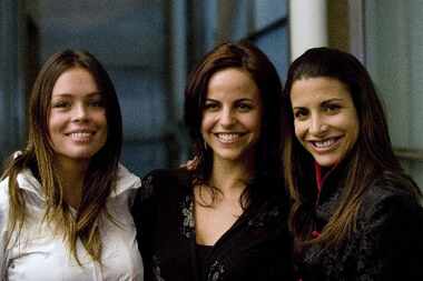 De izquierda a derecha las actrices Francine Amaral, Alejandra Ambrosi y Veronica Toussaint...