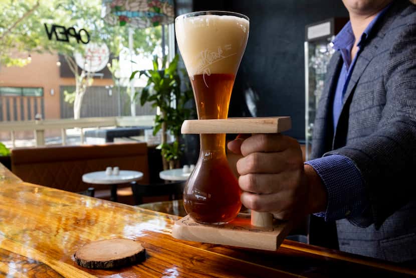 The Pauwel Kwak glass at Meyboom will surely be a conversation piece.