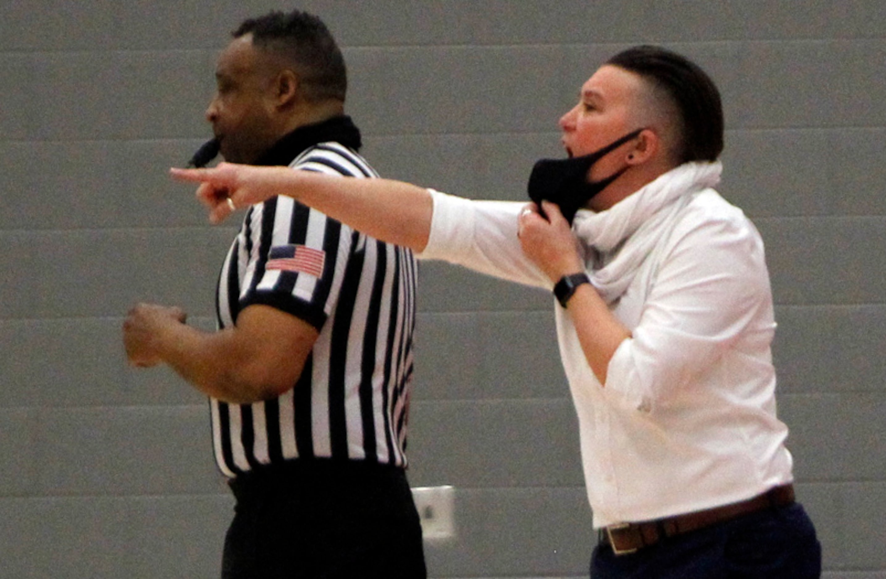 Dallas Woodrow Wilson head coach Liz Schubert makes a point during first half action against...