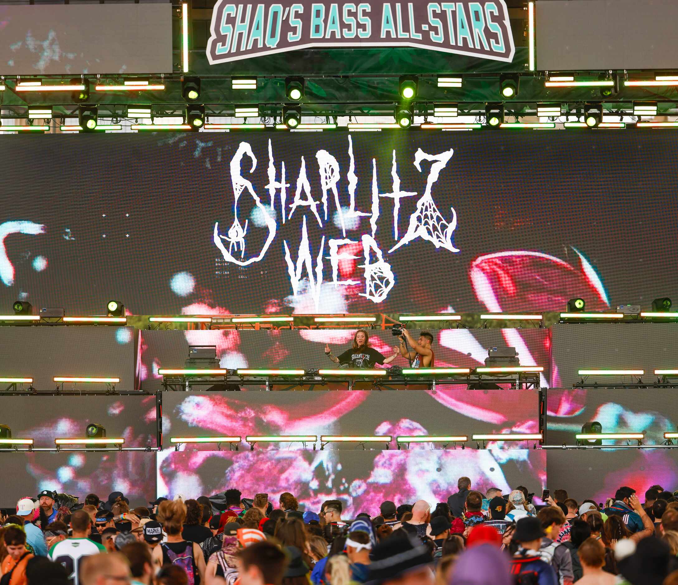 Sharlitz Web performs during the Shaq’s Bass All-Stars Festival, on Saturday, Sept. 16,...