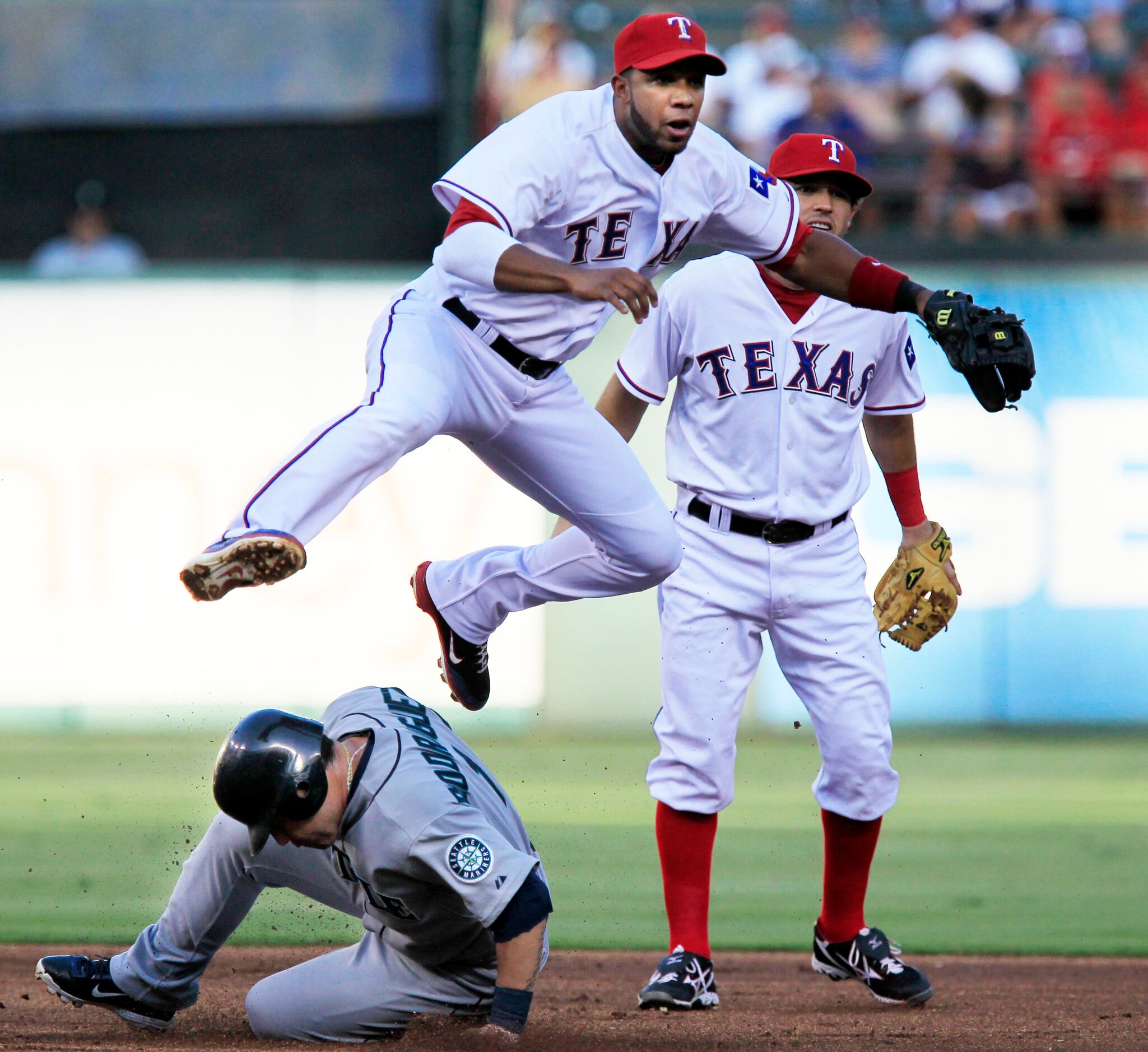 Texas Rangers shortstop Elvis Andrus, who hasn't cut his hair