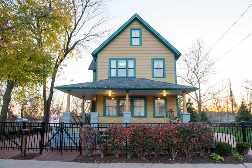 The exterior of A Christmas Story House and Museum in Cleveland, Ohio is shown.