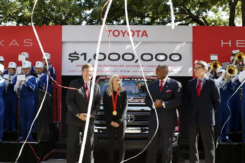  Jim Lentz , CEO of Toyota, Nastia Liukin, Olympic gold medalist, Plano Mayor Harry...