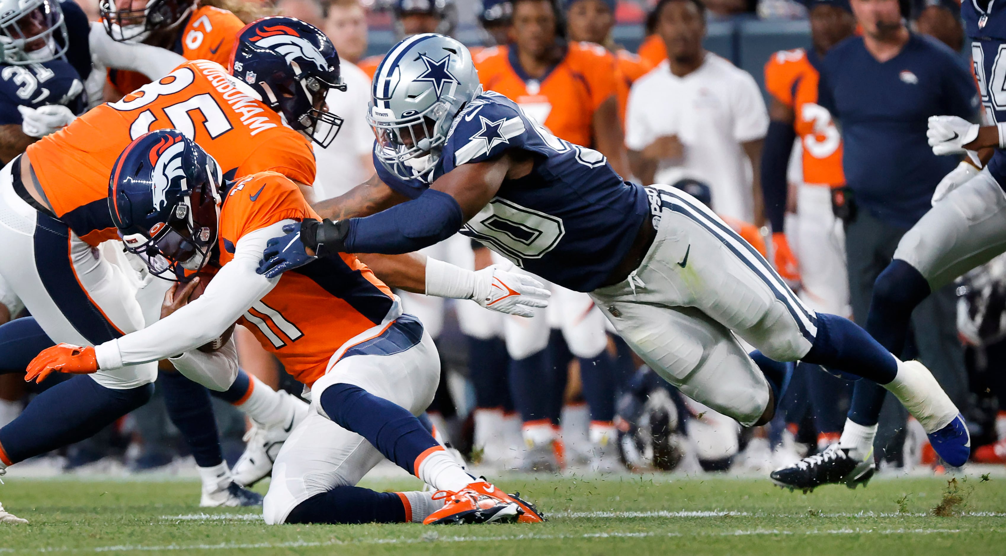 Dallas Cowboys linebacker Devin Harper goes through drills (50