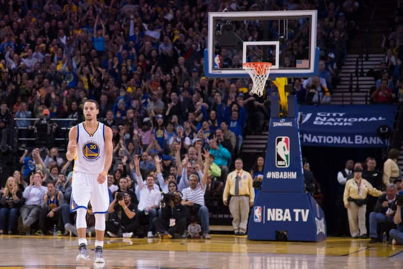 February 4, 2015; Oakland, CA, USA; Golden State Warriors guard Stephen Curry (30)...