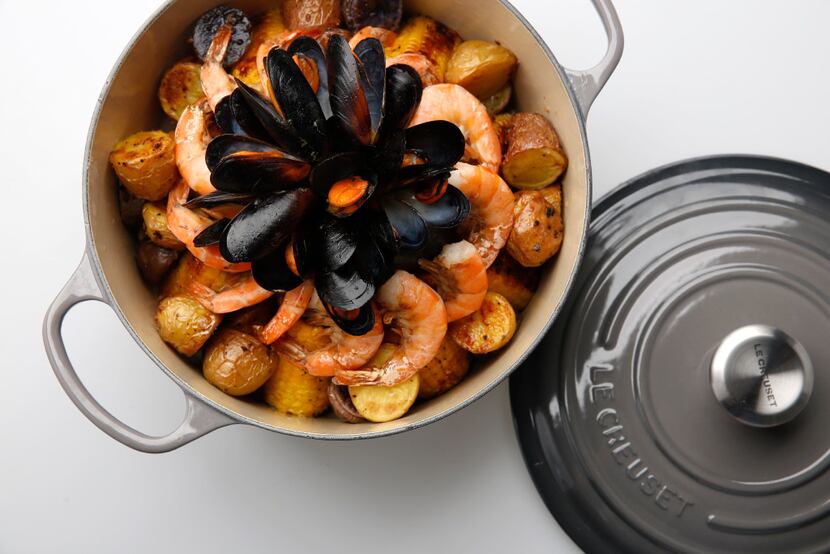 Le Creuset Round Dutch Oven in Oyster.