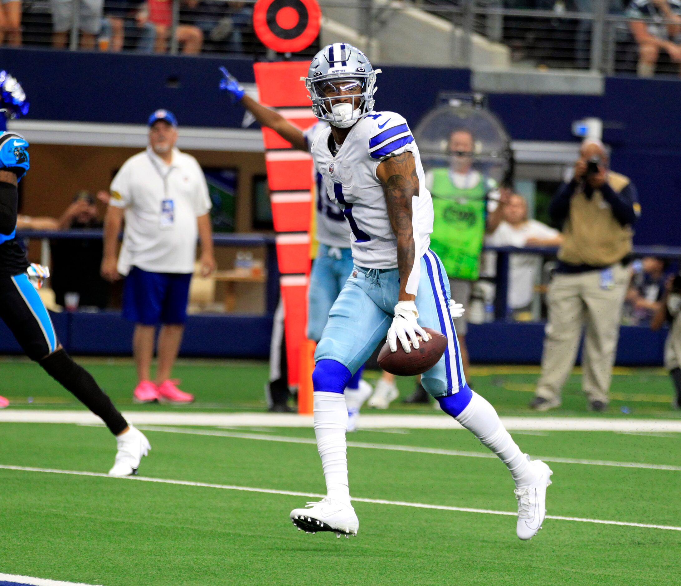 Dallas Cowboys wide receiver Cedrick Wilson (1) strolls into the end zone for a touchdown...