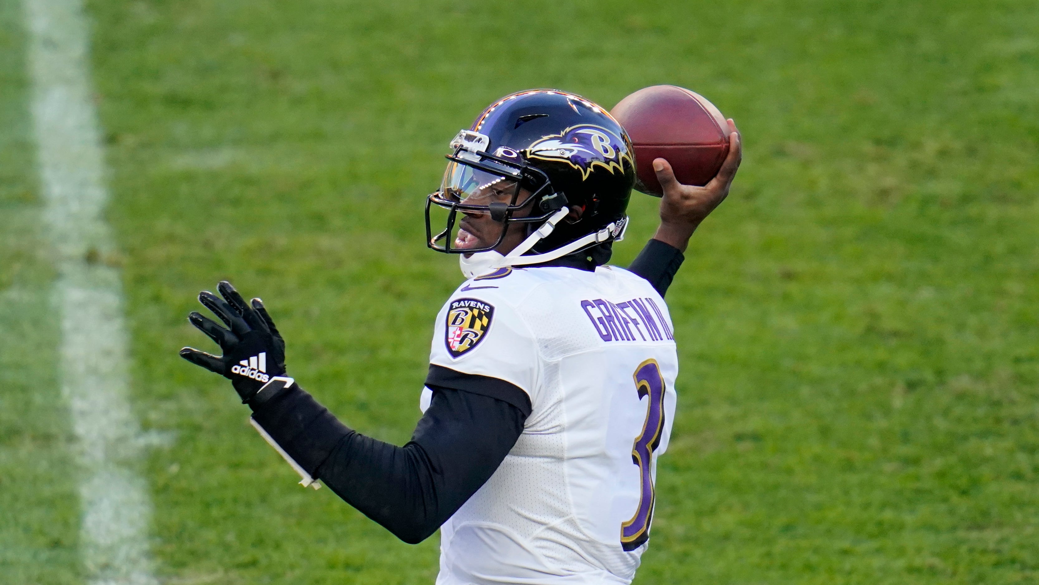 Robert Griffin III signs with Baltimore Ravens after year out of NFL in  surprise, Robert Griffin III