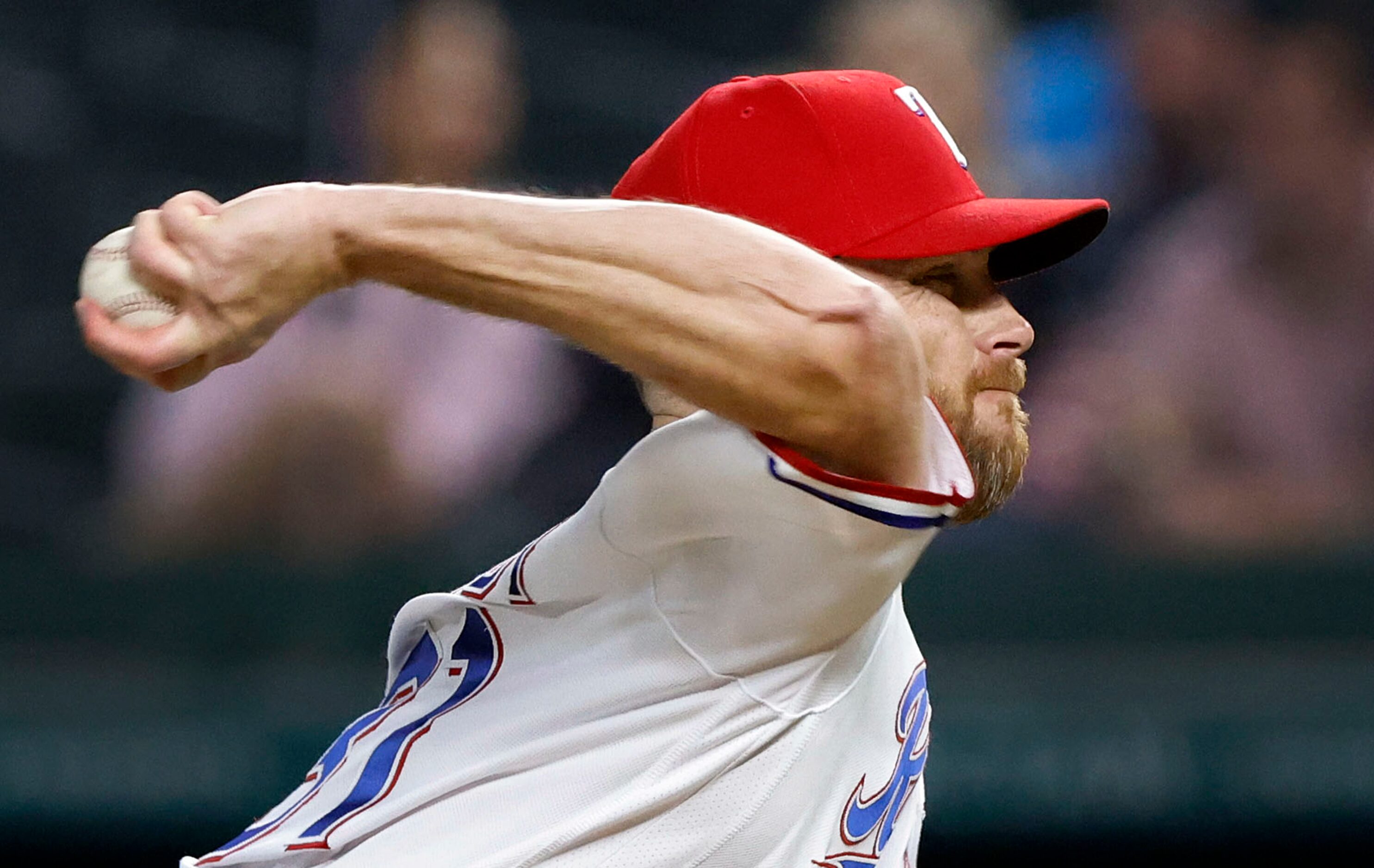 Texas Rangers relief pitcher Ian Kennedy (31) throws in the ninth inning against the Toronto...