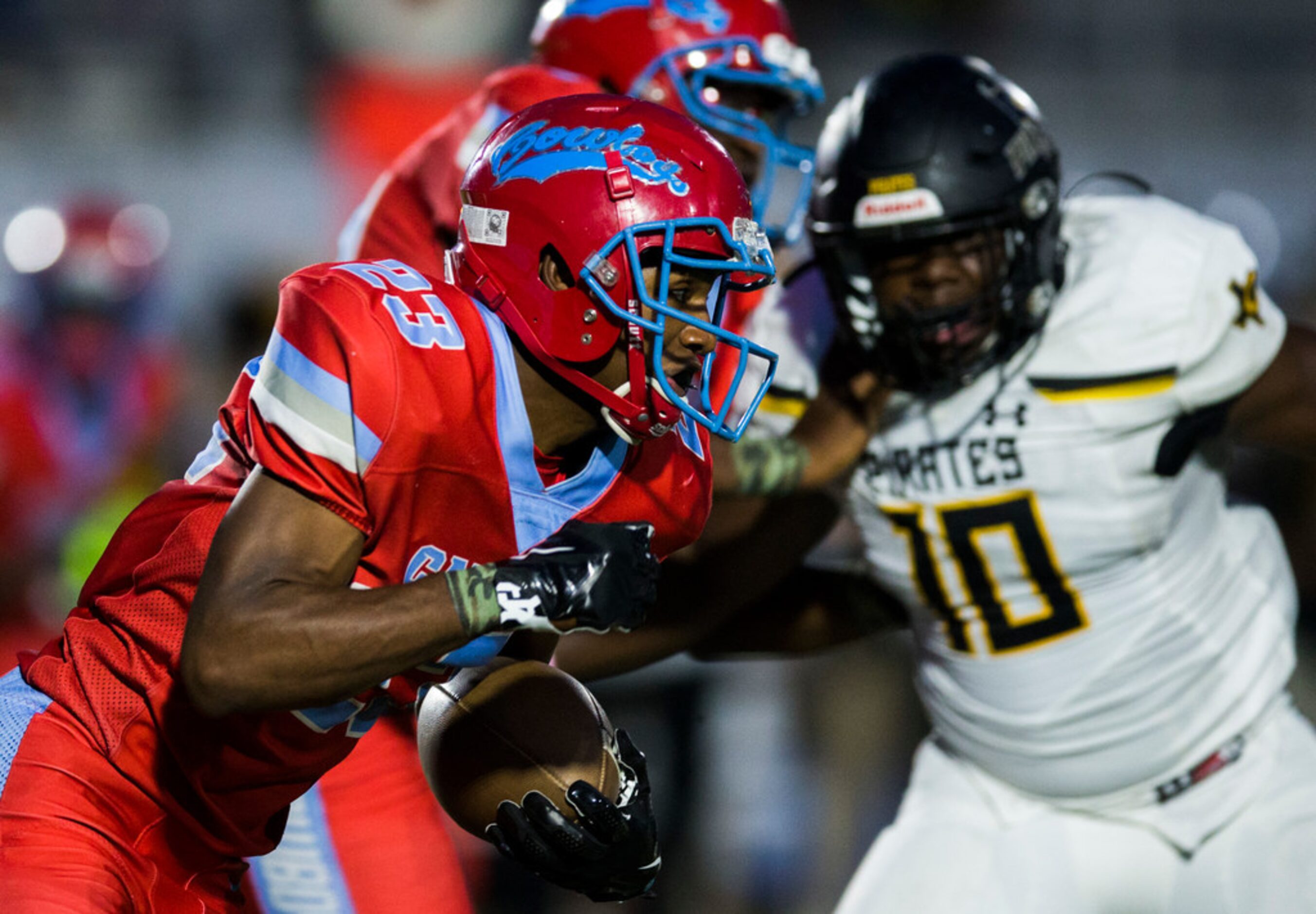 Carter running back Jamalrian Jones (23) runs the ball during the first quarter of a 4A high...