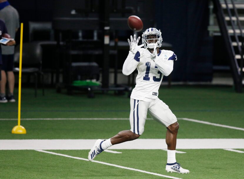 Michael Gallup, receptor de los Cowboys de Dallas.