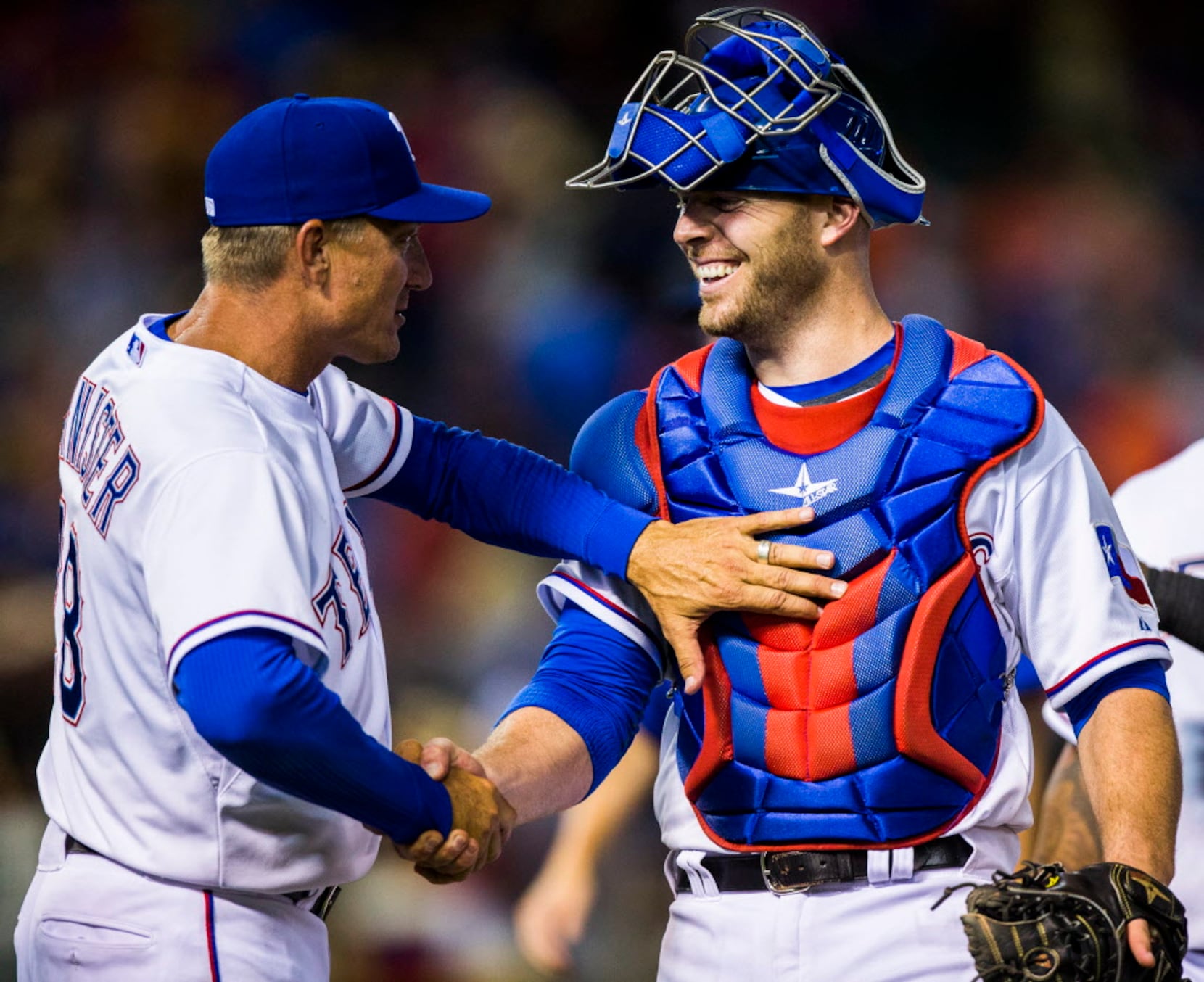 What does a catcher discuss with Cole Hamels on the mound? Hair