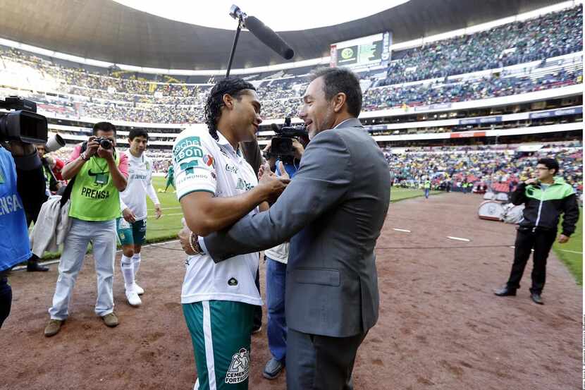 Carlos Peña tiene 25 años, ha jugado con los Esmeraldas desde el Apertura 2011 y ha hecho...