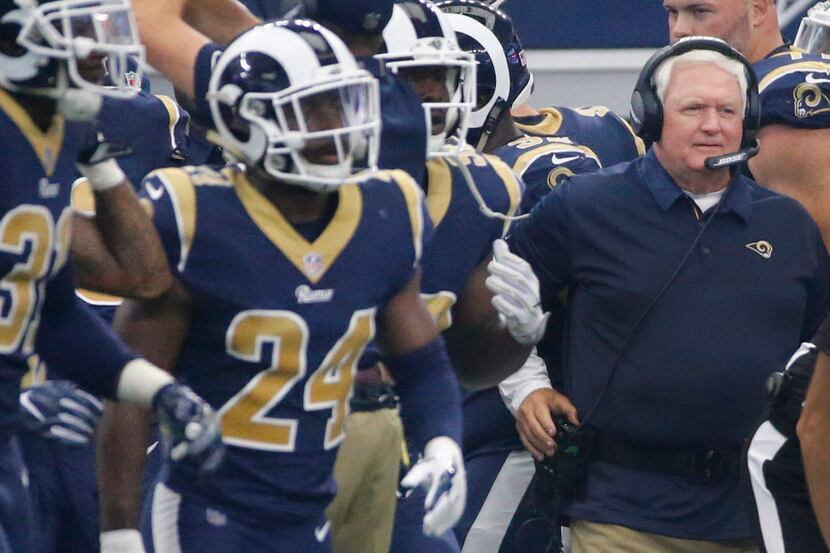 Former Cowboys head coach Wade Phillips is pictured on the Rams sidelines during the Los...