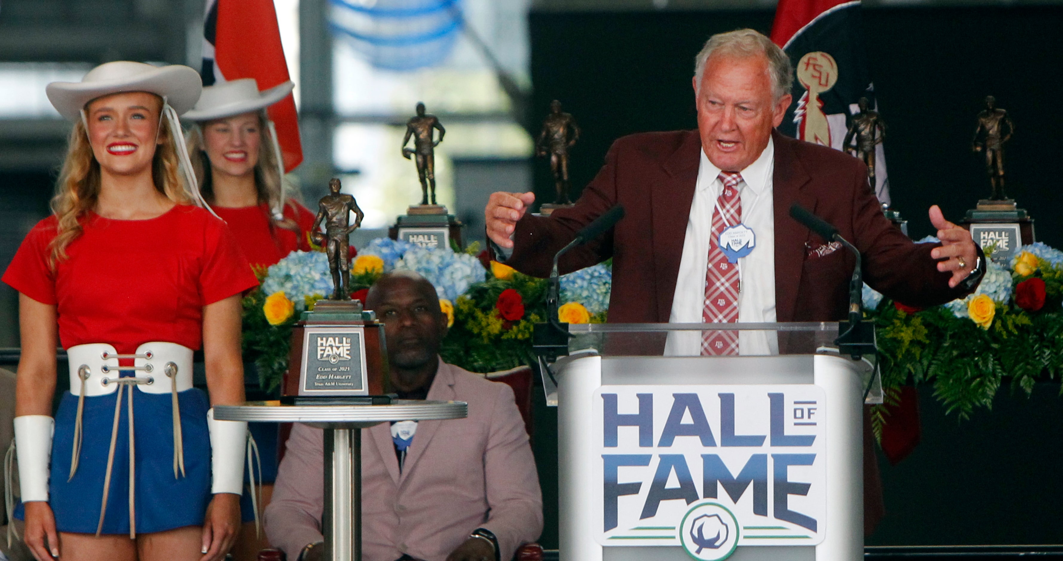 Former Texas A&M quarterback Edd Hargett delivers a message as he is honored at the 2023...